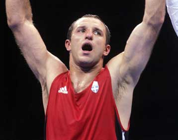 Η πιο μεγάλη ώρα είναι στις… 10 το βράδυ της Τρίτης για τον πυγμάχο Ηλία Παυλίδη