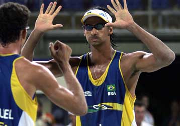 Γουόλς/ Μέι εναντίον Σέλντα/ Μπεχάρ την Τρίτη για το χρυσό μετάλλιο στην άμμο