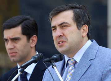 Είμαστε πολύ κοντά σε έναν πόλεμο με τη Ρωσία, δηλώνει ο Σαακασβίλι