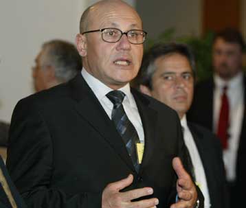 Τη συνδρομή των Ελληνοκυπρίων ζητά ο Ταλάτ για τη λειτουργία του Γυμνασίου Ριζοκαρπάσου