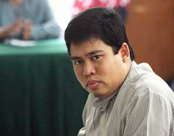 Η νομοθεσία της Ινδονησίας οδήγησε στην αθώωση τρομοκράτη για τις επιθέσεις στο Μπαλί