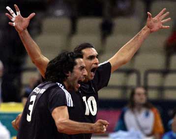 Ιστορικό ραντεβού της εθνικής βόλεϊ με τις ΗΠΑ την Τετάρτη