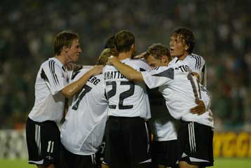 Η Αντερλεχτ απέκλεισε την Μπενφίκα, η Ρόζενμποργκ προκρίθηκε στην παράταση