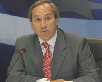 Μικρότερη κατά 1 δισ. ευρώ η «άσπρη τρύπα» του προϋπολογισμού