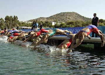 H Aυστριακή Αλεν πήρε το χρυσό μετάλλιο ύστερα από συναρπαστικό αγώνα στο τρίαθλο