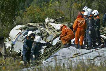 Στο «κυνήγι» στοιχείων για τη μυστυριώδη συντριβή των ρωσικών Tupolev