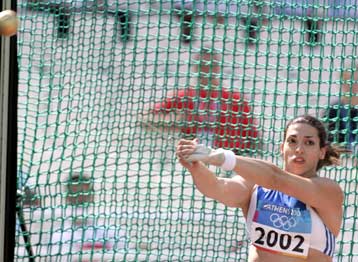 Η Παπαγεωργίου 12η στον τελικό της σφύρας-«Αντίο» με αποκλεισμό για την Ξάνθου