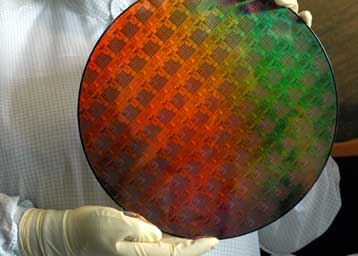 Ο διάδοχος του πυριτίου φέρνει τα τσιπ στα άκρα