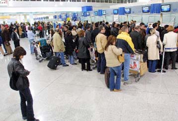 Αυξήσεις στις τιμές των εισιτηρίων της Aegean Airlines λόγω πετρελαίου