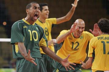 Ρωσία, Ιταλία, Βραζιλία και ΗΠΑ σερβίρουν για τον τελικό στο βόλεϊ ανδρών