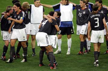 «Χάλκινη» η Γερμανία στο τουρνουά γυναικείου ποδοσφαίρου, 1-0 τη Σουηδία