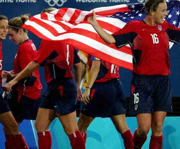 Στις Αμερικανίδες το χρυσό στο ποδόσφαιρο, νίκησαν τη Βραζιλία 2-1 στην παράταση