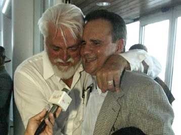 H Κούβα διακόπτει τις σχέσεις με Παναμά «επειδή αμνήστευσε συνωμότες κατά του Κάστρο»