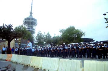 «Θερμή» υποδοχή Καραμανλή στη Διεθνή Έκθεση Θεσσαλονίκης