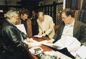 «Τρύπα» ύψους 900 εκατ. ευρώ στα δημόσια ταμεία