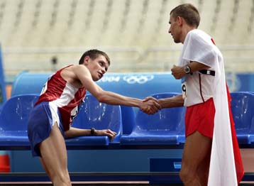 Ο Πολωνός Κορζενιόφσκι νικητής στα 50χλμ βάδην – Συγκλονιστικός ο Ρώσος Νιζεγκορόντοφ