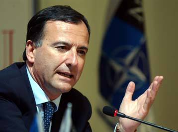 Δεν υποχωρεί στον εκβιασμό των τρομοκρατών η Ιταλία, διατηρεί το στρατό της στο Ιράκ