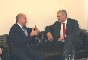 Στήριξη στο νέο πρόεδρο της Σερβίας, Μπόρις Τάντιτς, από τον Γ.Παπανδρέου