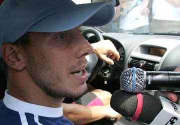 Σύντομα εξηγήσεις διά στόματος Κώστα Κεντέρη