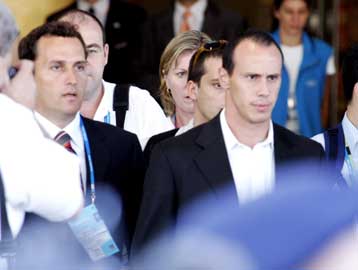 Δεν είχε ενημερωθεί, λέει ο συνήγορος του Κεντέρη-Τα είπα όπως έγιναν, τονίζει ο ίδιος