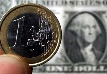 Χαμηλότερη η σχέση δολαρίου-ευρώ εν αναμονή ανακοινώσεων για την οικονομία των ΗΠΑ