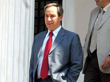 Στόχος της κυβέρνησης για το 2005 η μείωση του ελλείμματος κάτω από 3%