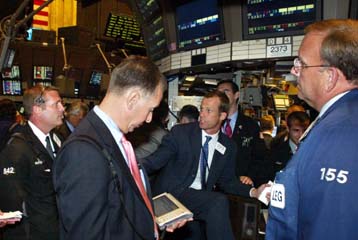 Ανοδική πορεία κατέγραψαν Nasdaq, Dow Jones και ευρωπαϊκοί δείκτες την Πέμπτη