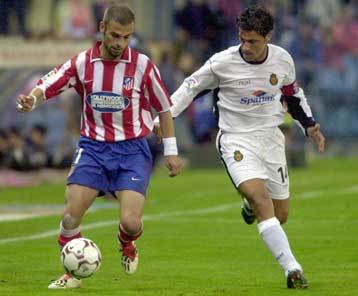 Πρόεδρος εναντίον ΑΕΚ, με τη φανέλα της Ατλέτικο ο Ντέμης για ένα ημίχρονο