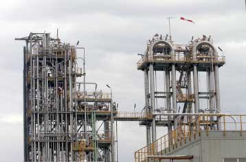 Έσοδα 1,5 δισ. ευρώ από τις αποκρατικοποιήσεις αναμένει η κυβέρνηση για το 2005