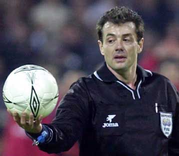 Ούγγρος «σφυρίζει» τον ΠΑΟΚ και Γερμανός το Αιγάλεω-Στο Champions League ο Βασσάρας