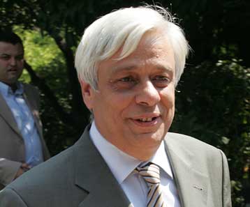 Αλλάζει το θεσμικό πλαίσιο για τις μετατάξεις στο Δημόσιο