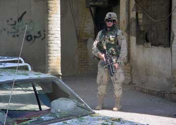 Επίθεση αυτοκτονίας στο Κιρκούκ, συγκρούσεις κοντά στη Μοσούλη, πυρά στη Βαγδάτη