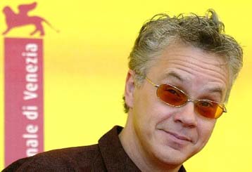 Η αμερικανική εξωτερική πολιτική -ξανά- στο στόχαστρο των σταρ της 61ης Μόστρα