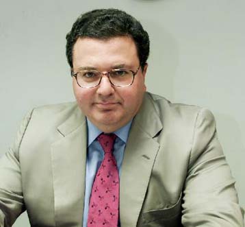 Διαψεύδει δημοσίευμα για «κλείσιμο 40 ΑΧΕ» ο πρόεδρος της Επιτροπής Κεφαλαιαγοράς