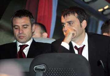 Φειδωλοί στις δηλώσεις τους, οι Τούρκοι έφθασαν στην Αθήνα για το ματς της Τετάρτης