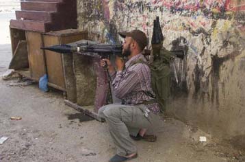 Δεκάδες νεκροί σε συγκρούσεις στο Σαντρ Σίτι – Υπό ομηρία δύο Ιταλίδες