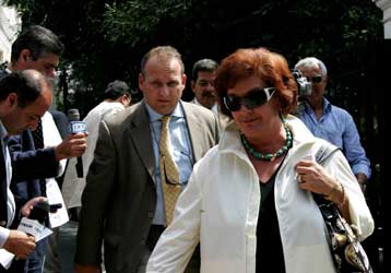 Για πλήρη κάλυψη των κενών θέσεων εκπαιδευτικών δεσμεύτηκε η Μαριέττα Γιαννάκου