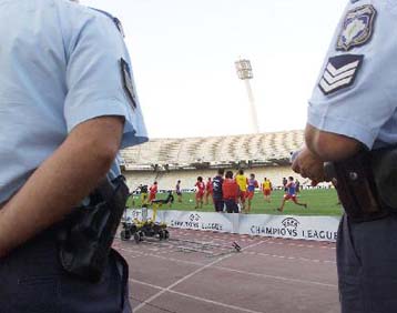 Δρακόντεια μέτρα ασφαλείας για τον ποδοσφαιρικό αγώνα Ελλάδας-Τουρκίας