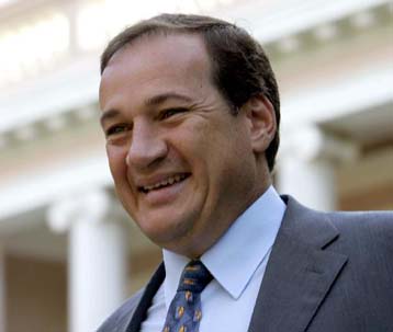 Ο Σπύρος Καπράλος αναλαμβάνει διευθύνων σύμβουλος στην ΕΧΑΕ