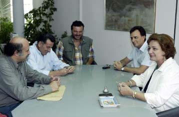 «Ψέματα» τα όσα γράφονται για κλείσιμο ολοήμερων σχολείων, λέει η Μαριέττα Γιαννάκου