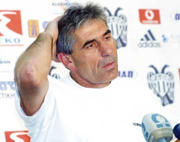 Αναστασιάδης κατά πάντων-«Προπονητής είμαι, όχι παράγοντας»!