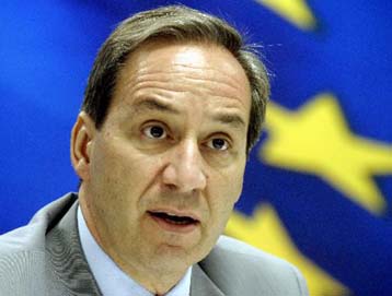 Ανησυχία στο οικονομικό επιτελείο για το ενδεχόμενο πιστοληπτικής υποβάθμισης