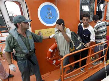 Λαθρομετανάστες πνίγηκαν στην προσπάθειά τους να φτάσουν στην Ισπανία