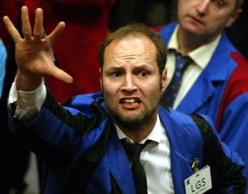 «Αλμα» των τιμών του πετρελαίου κοντά στα 45 δολάρια το βαρέλι