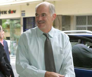 Ανήσυχος για την πορεία της οικονομίας εμφανίστηκε ο Γιώργος Παπανδρέου