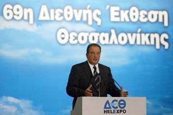 Ριζική φορολογική μεταρρύθμιση εξήγγειλε από τη Θεσσαλονίκη ο Κώστας Καραμανλής