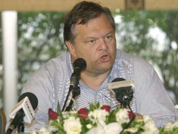 Για χρονική μετάθεση των έργων στη Θεσσαλονίκη κατηγορεί την κυβέρνηση ο Ευ.Βενιζέλος