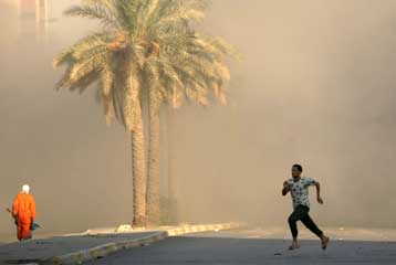 Μπαράζ πολύνεκρων επιθέσεων σε Βαγδάτη και Ραμάντι – Νέο «μήνυμα» του Ζαρκάουι