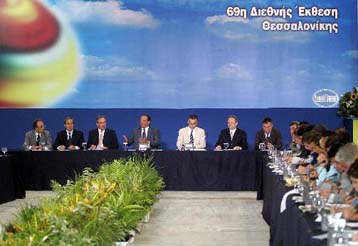 Ακαιρο θέμα η εκλογή Προέδρου Δημοκρατίας, λέει ο Κ.Καραμανλής – «Όχι» σε σκληρά μέτρα