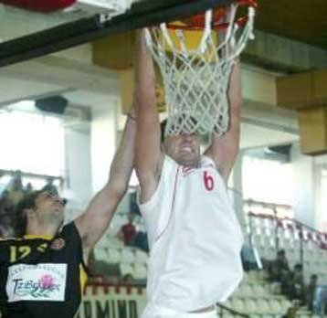 Συνεχίζουν στο Κύπελλο Ελλάδας μπάσκετ Νήαρ Ηστ, Ηλυσιακός και Λάρισα